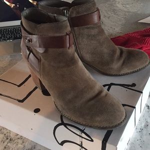 Taupe suede booties